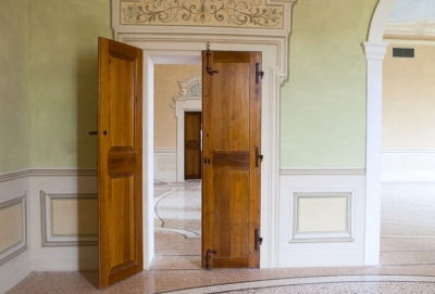 restauro portoni palazzi storici Modena